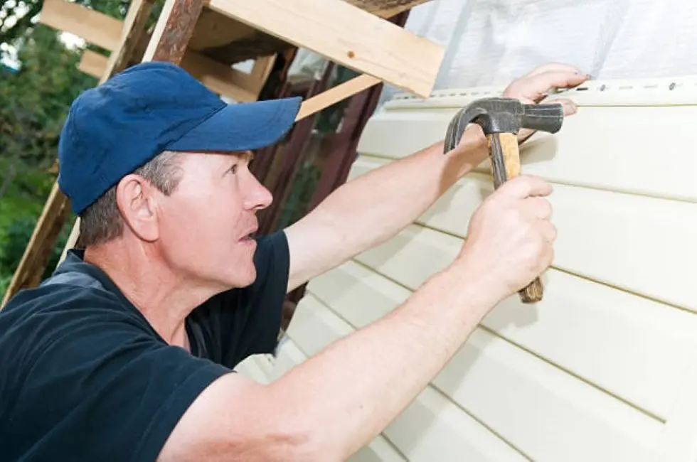 How to Install Vinyl Siding - Step-by-Step Guide